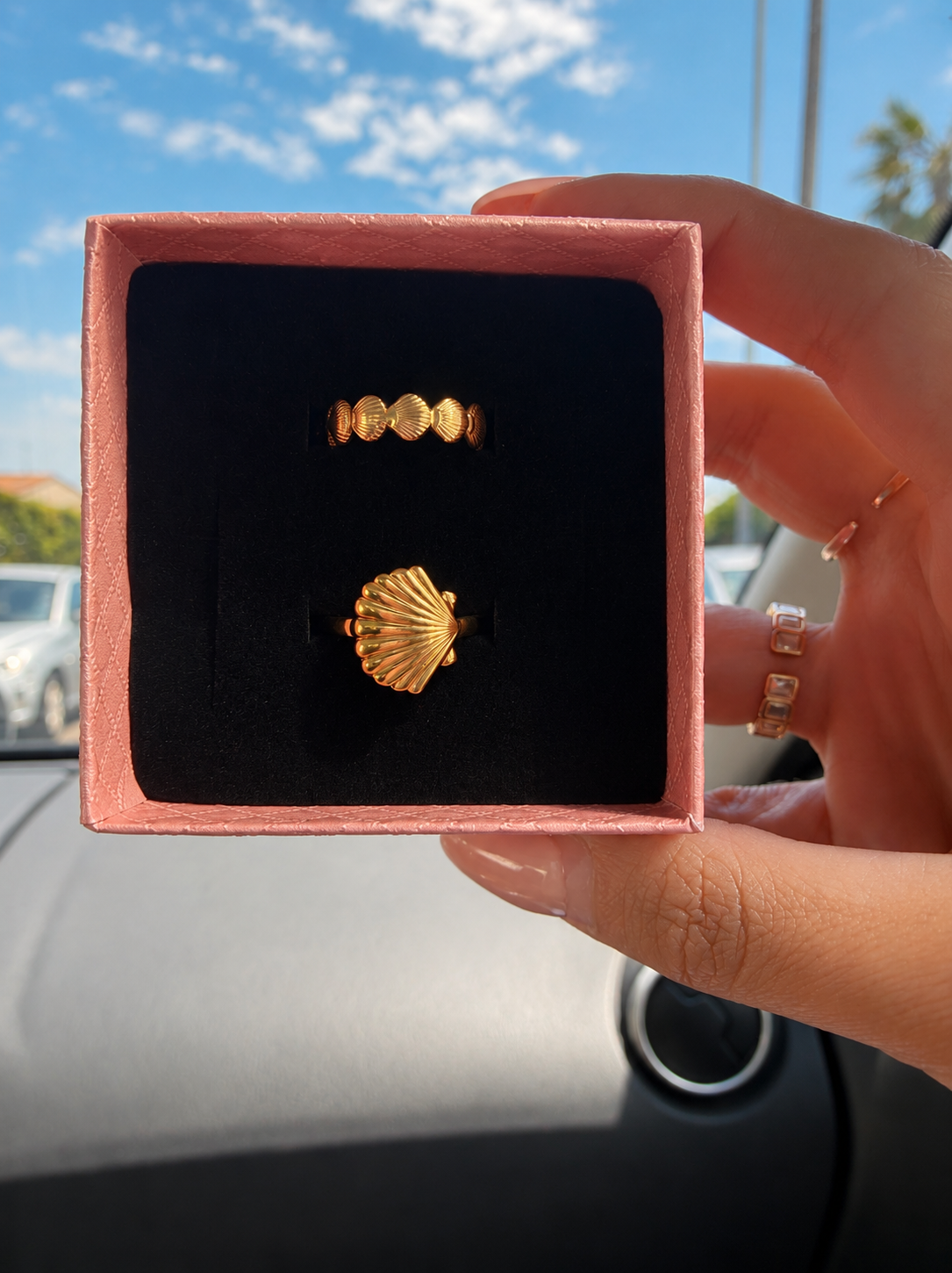 🐚 Gold Ocean Collection – Summer Luxury
Collezione di anelli estivi ispirati al mare, perfetti per aggiungere un tocco elegante e luxury ai tuoi look ✨🐚