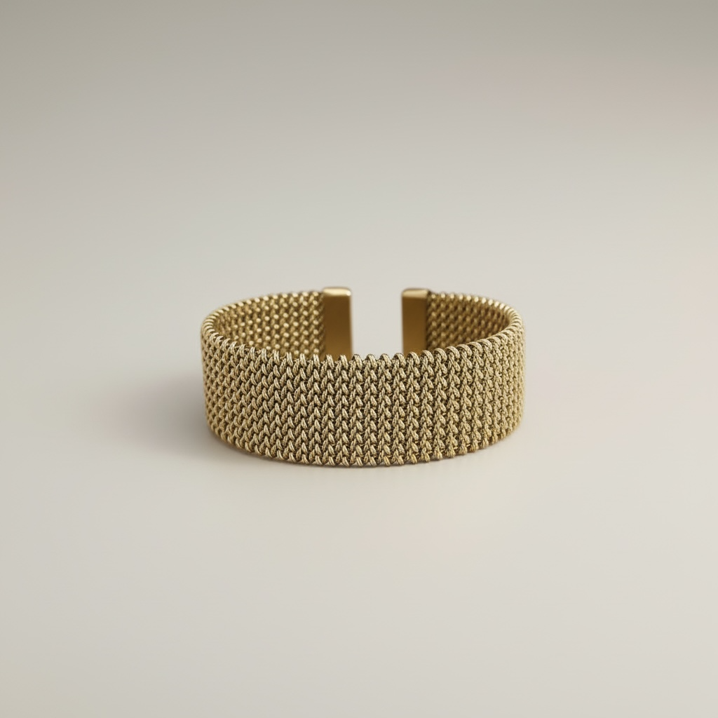✨ SOL INVICTUS

Bracciale in Acciaio Inox • Regolabile • Finitura Gold Luxury