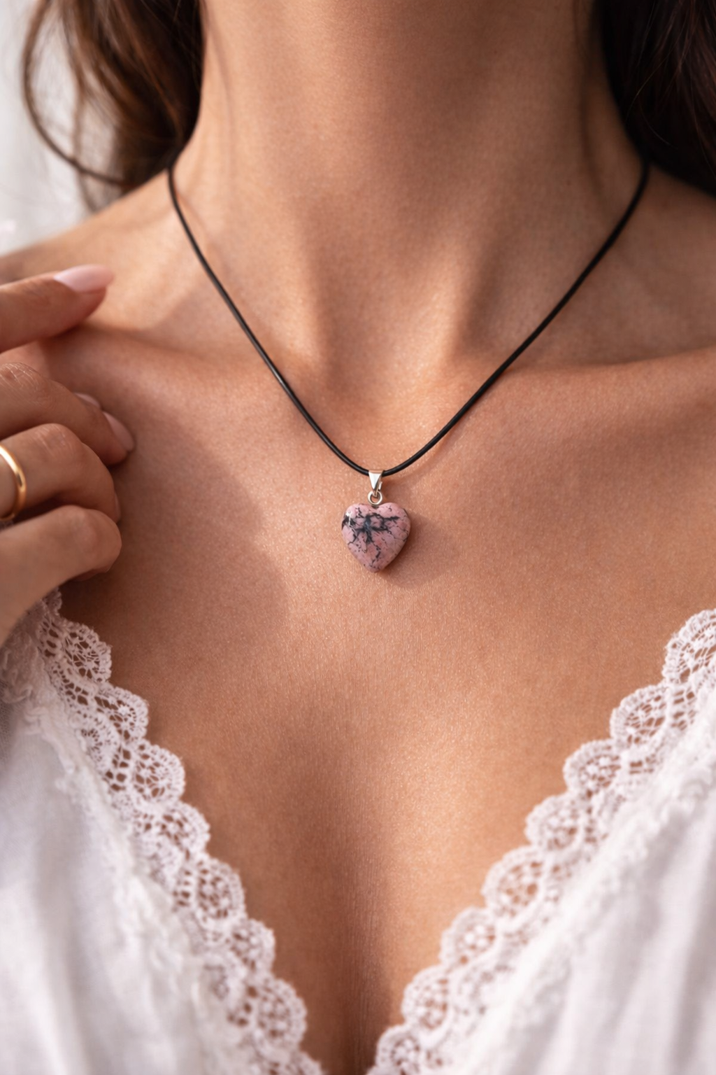 Ciondolo in Rodonite Naturale Rosa | Acciaio Inox Finitura Elegante