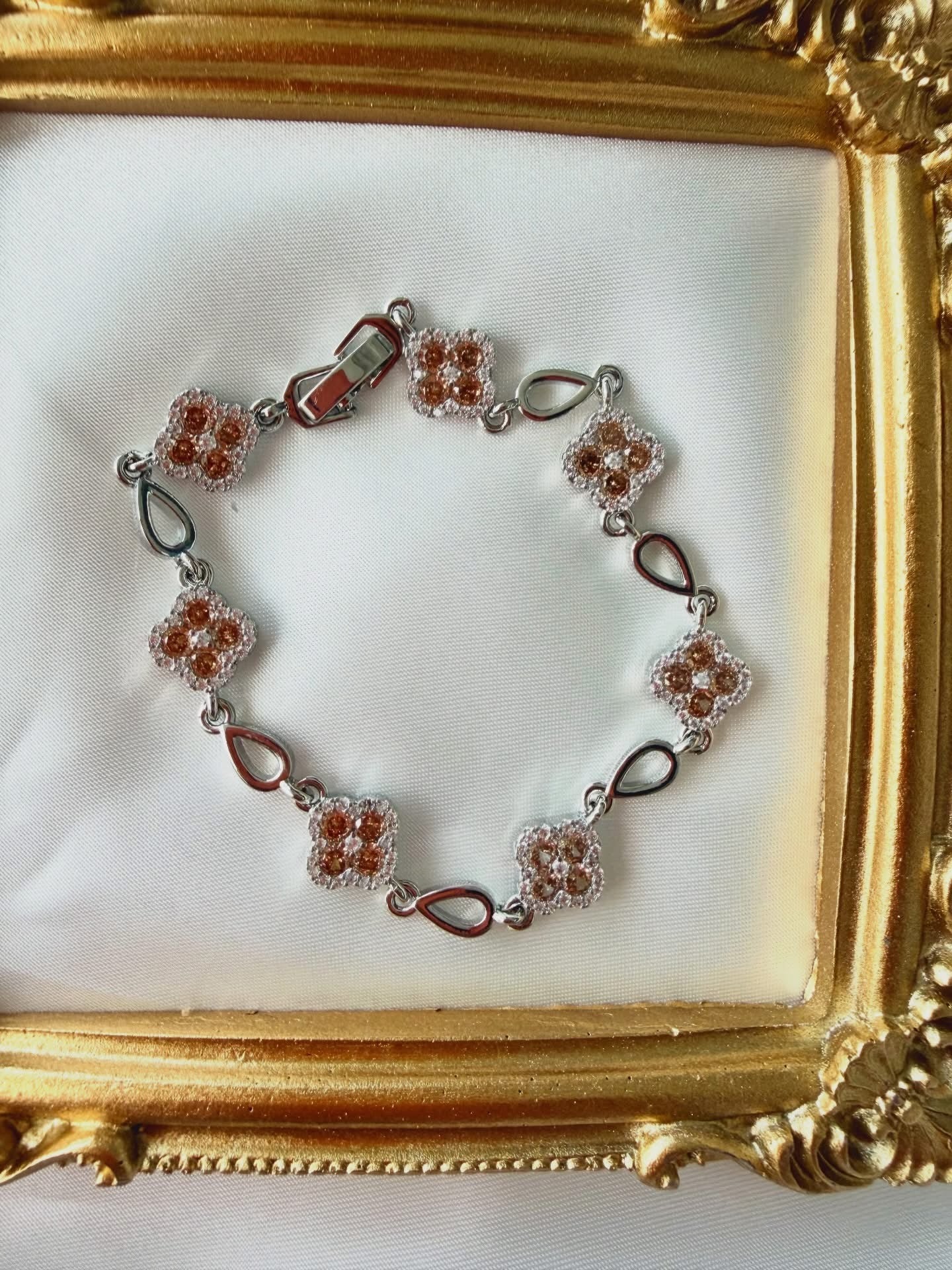 Bracciale Floréa Classic in Acciaio con Zirconi – Bracciale Fiore Elegante Donna